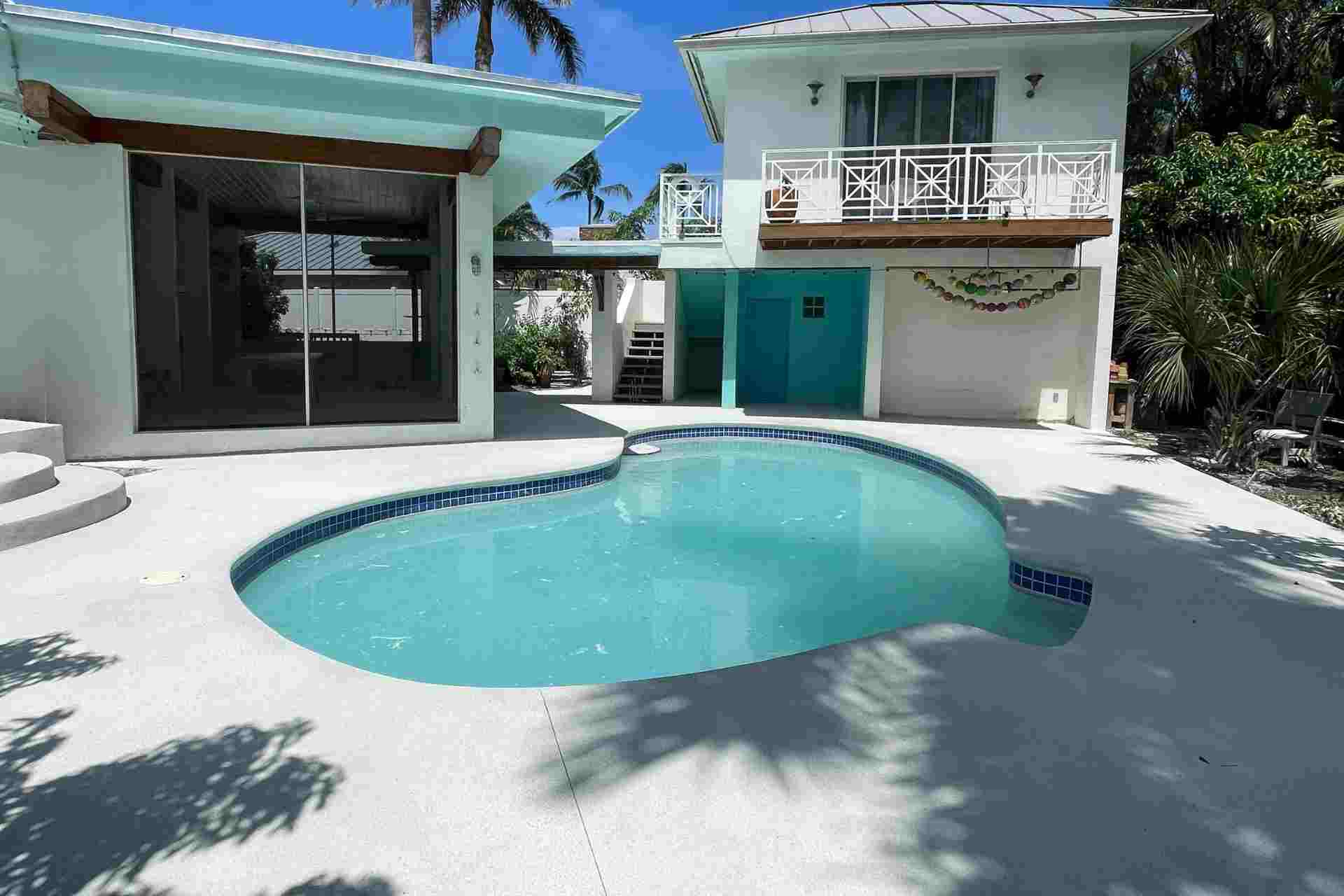 pool deck resurfacing